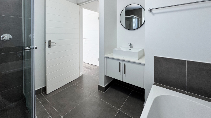 3 Bedroom Property for Sale in Viking Village Western Cape